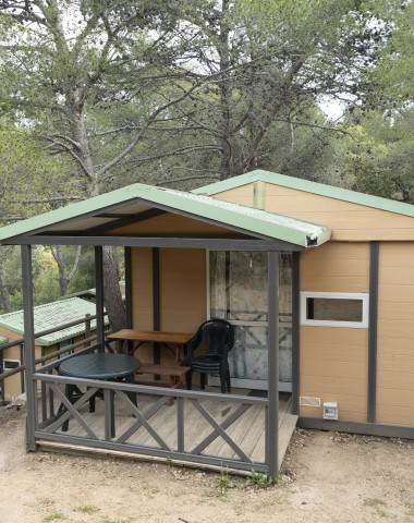 Klassisches Chalet 2 Schlafzimmer ohne Sanitäranlagen reduziert