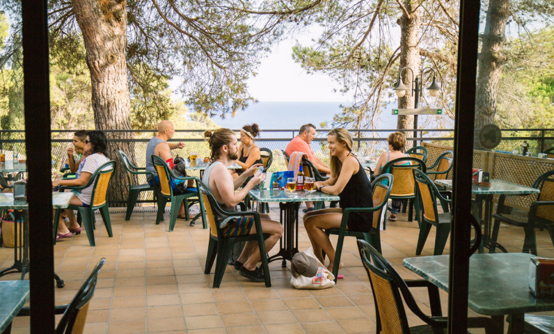 Camping restaurant sea view Costa Brava