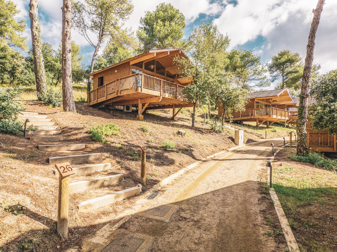 Camping con gran ecolodge Cala Llevado